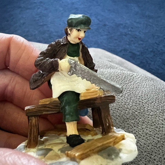 Christmas Village  Accessory Man Sawing Carpenter 2” loose no box - Picture 7 of 8